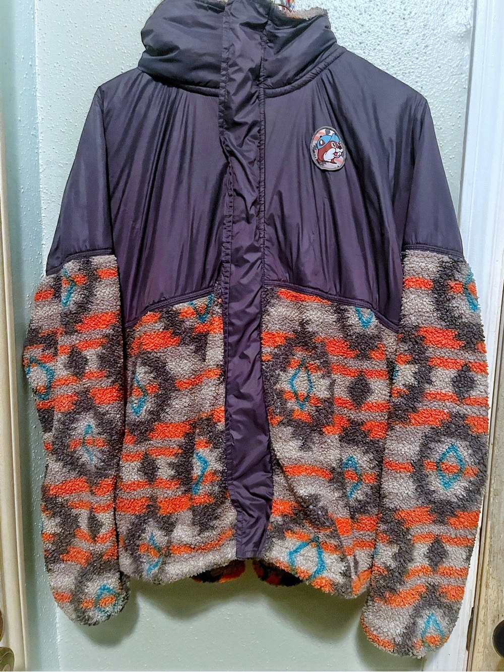 Buc-ee’s Fleece Jacket L P2P 24" Full Zip with pockets Southwestern Sherpa NWOT